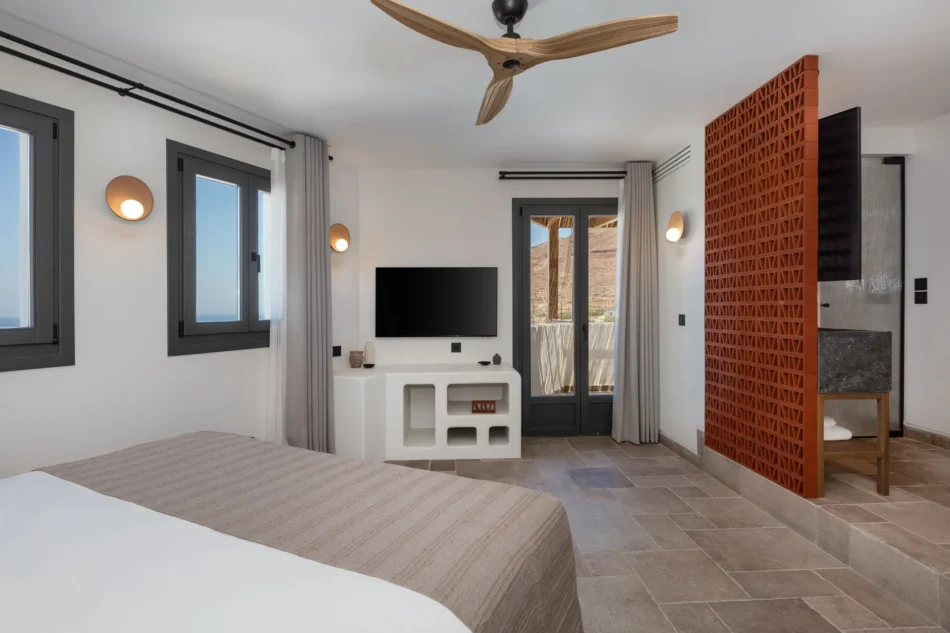 Executive Room with Outdoor Private Jetted Tub & Sea View #3